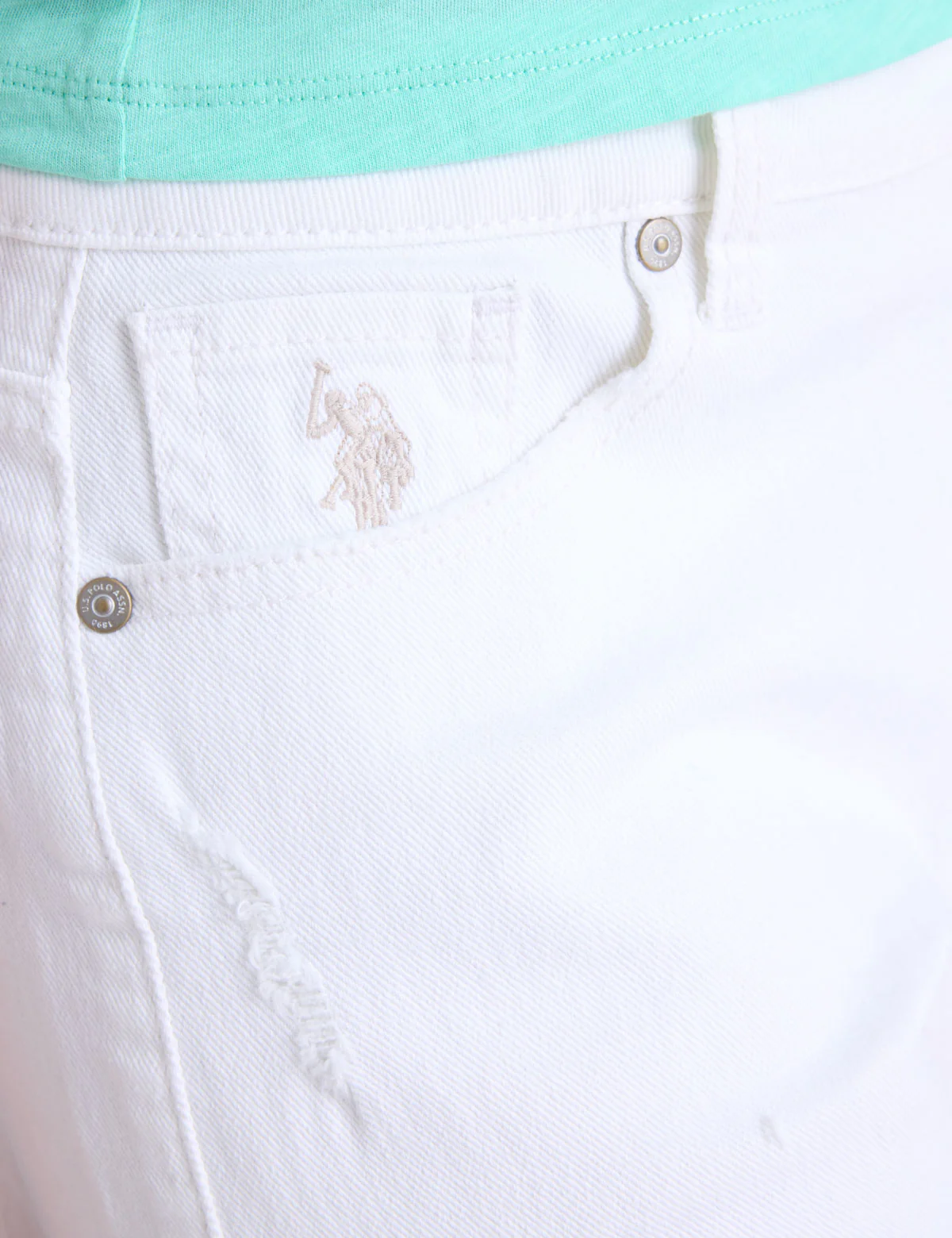 4" WHITE EXTREME FRAY SHORTS - Image 4