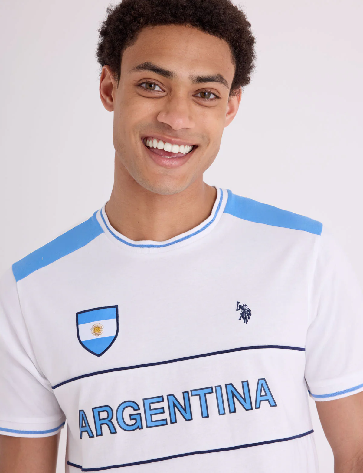ARGENTINA FLAG SHIELD T-SHIRT - Image 2