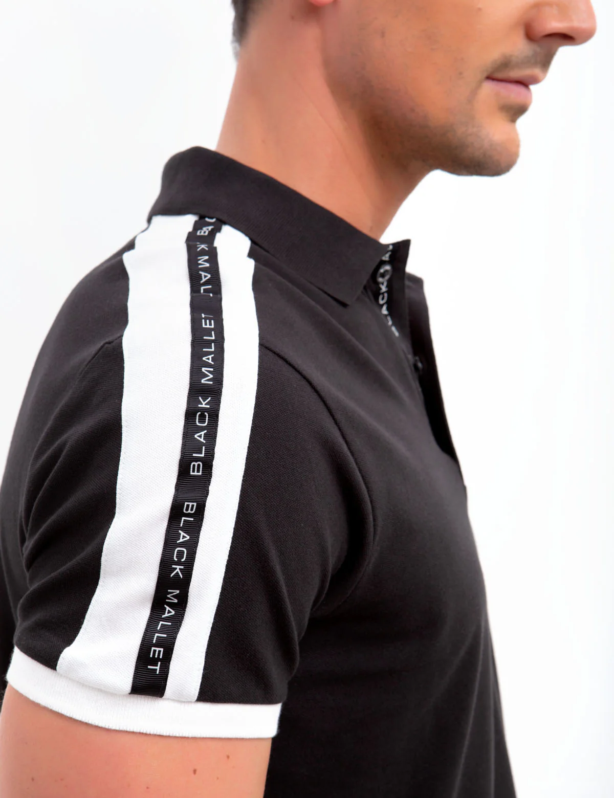 BLACK MALLET SLEEVE PANEL POLO SHIRT - Image 7