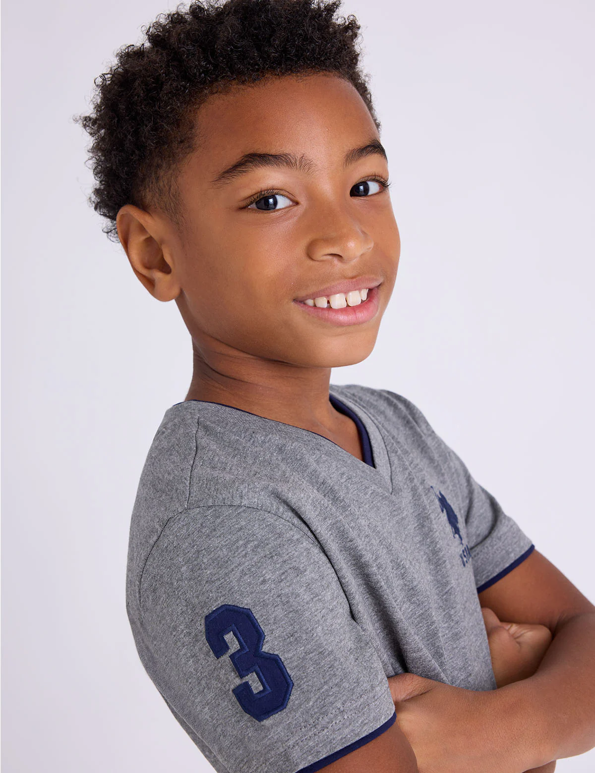 BOYS BASIC V-NECK T-SHIRT - Image 20