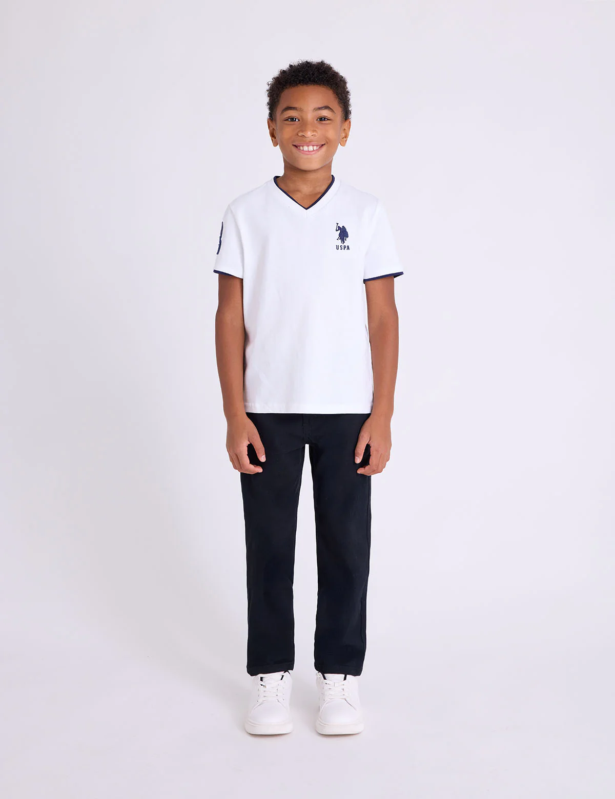 BOYS BASIC V-NECK T-SHIRT - Image 3