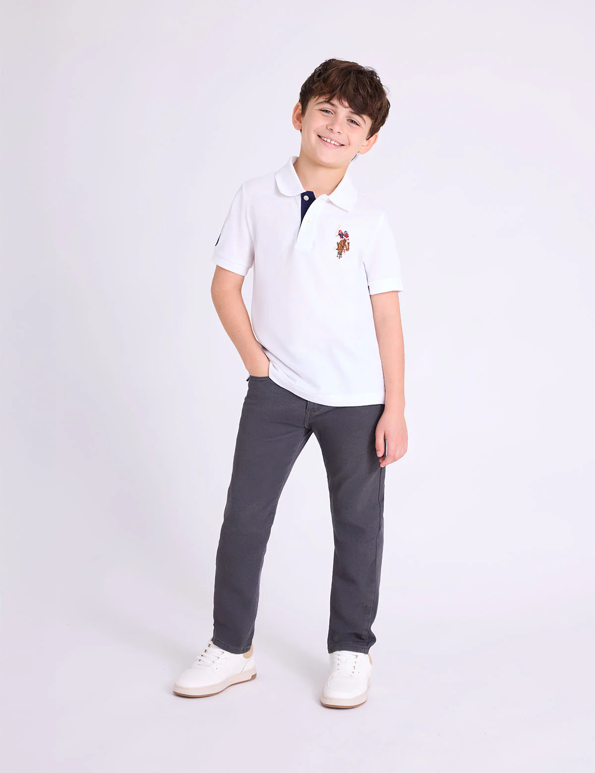 BOYS MULTI COLOR LOGO SOLID PIQUE POLO SHIRT - Image 10