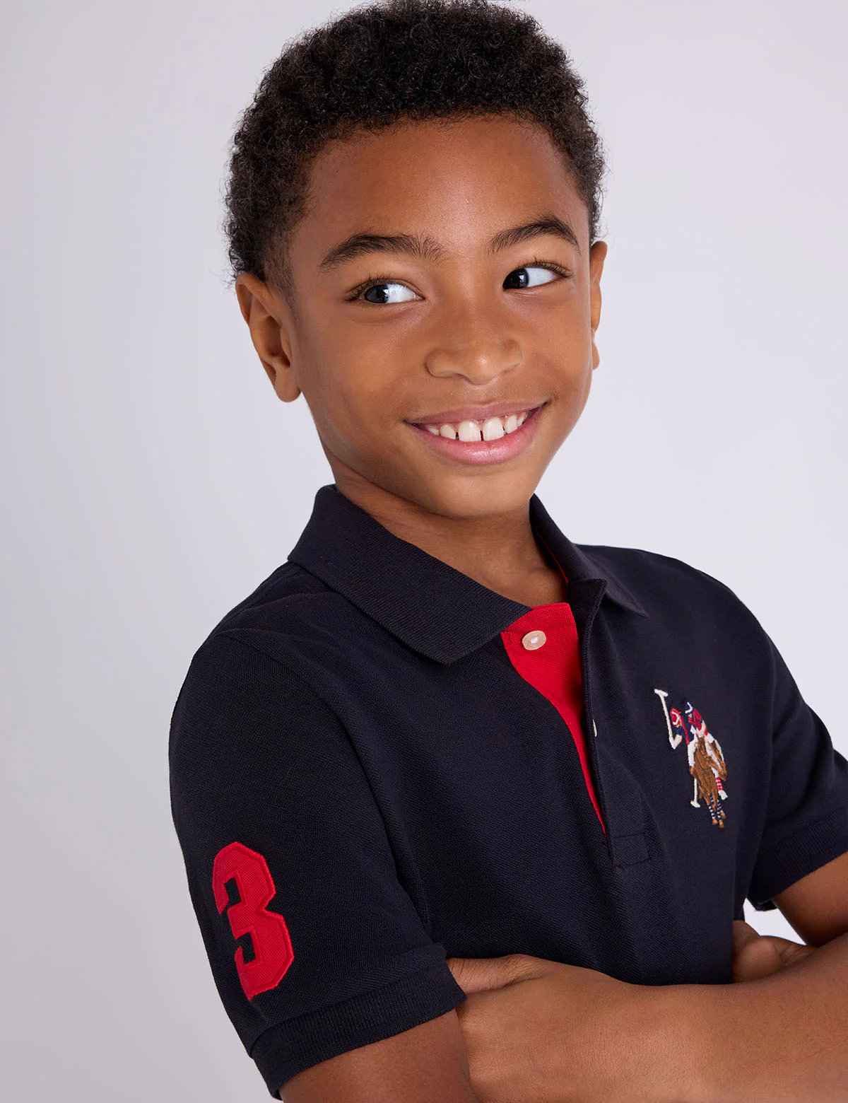BOYS MULTI COLOR LOGO SOLID PIQUE POLO SHIRT - Image 3