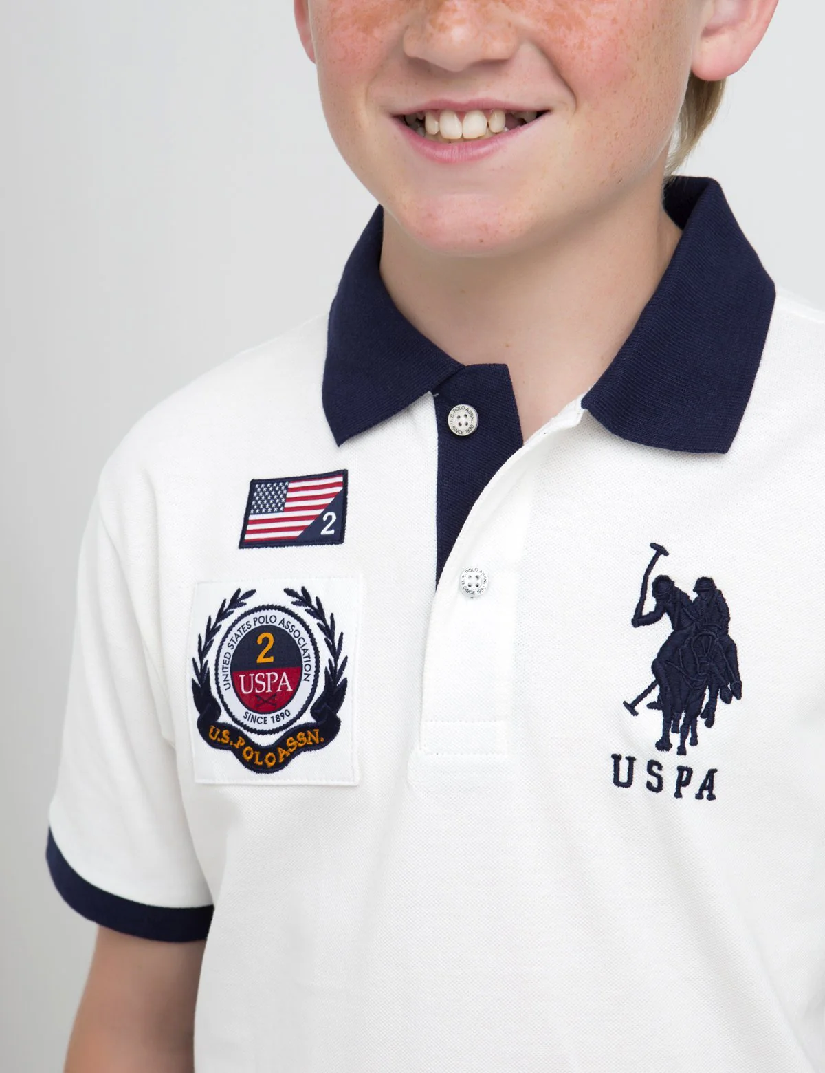 BOYS PATCH POLO SHIRT - Image 9