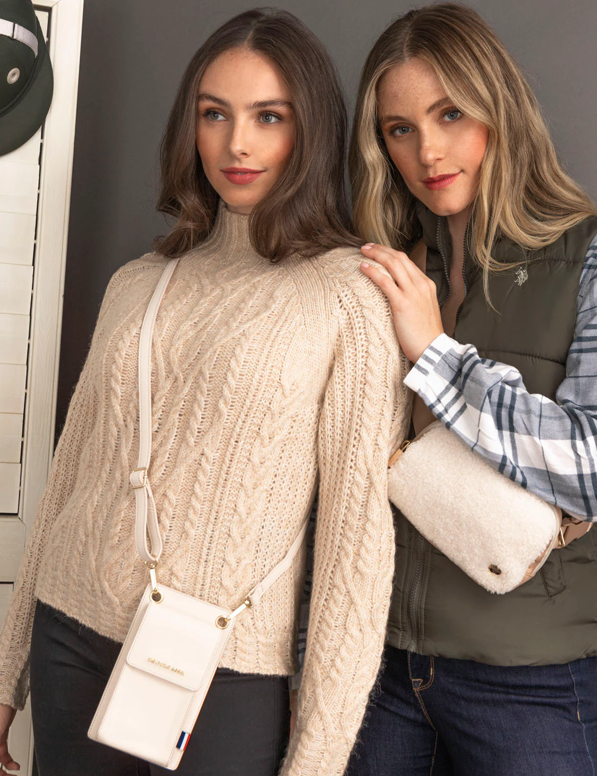 CHUNKY MOCK NECK CABLE SWEATER - Image 11