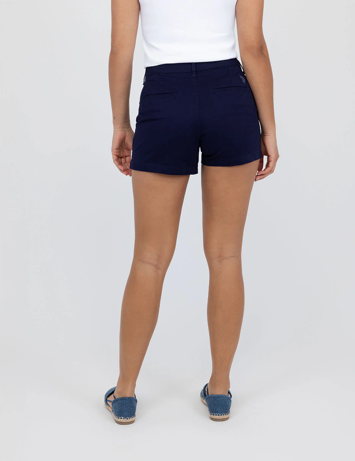 CLASSIC CHINO SHORT - Image 10