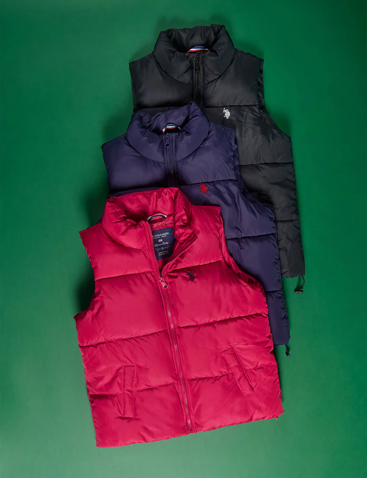 CLASSIC PUFFER VEST WITH ZIP POCKETS - Image 11
