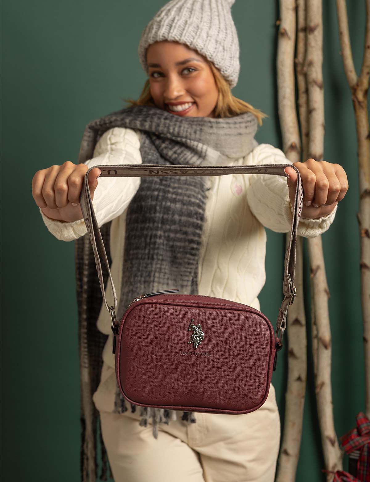 CLASSIC ZIP CROSSBODY BAG - Image 28