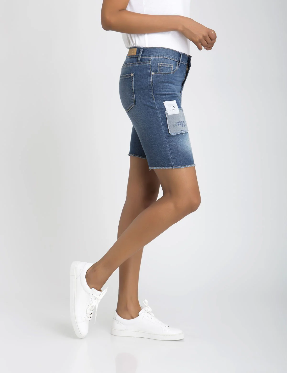 CROCHET PATCHED DENIM SHORTS - Image 5