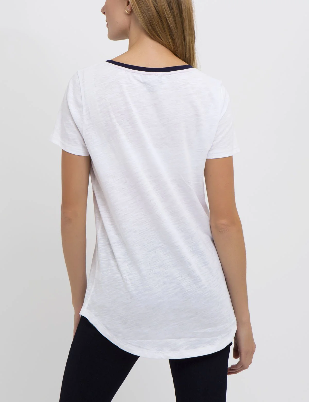FLORAL DETAIL T-SHIRT - Image 10