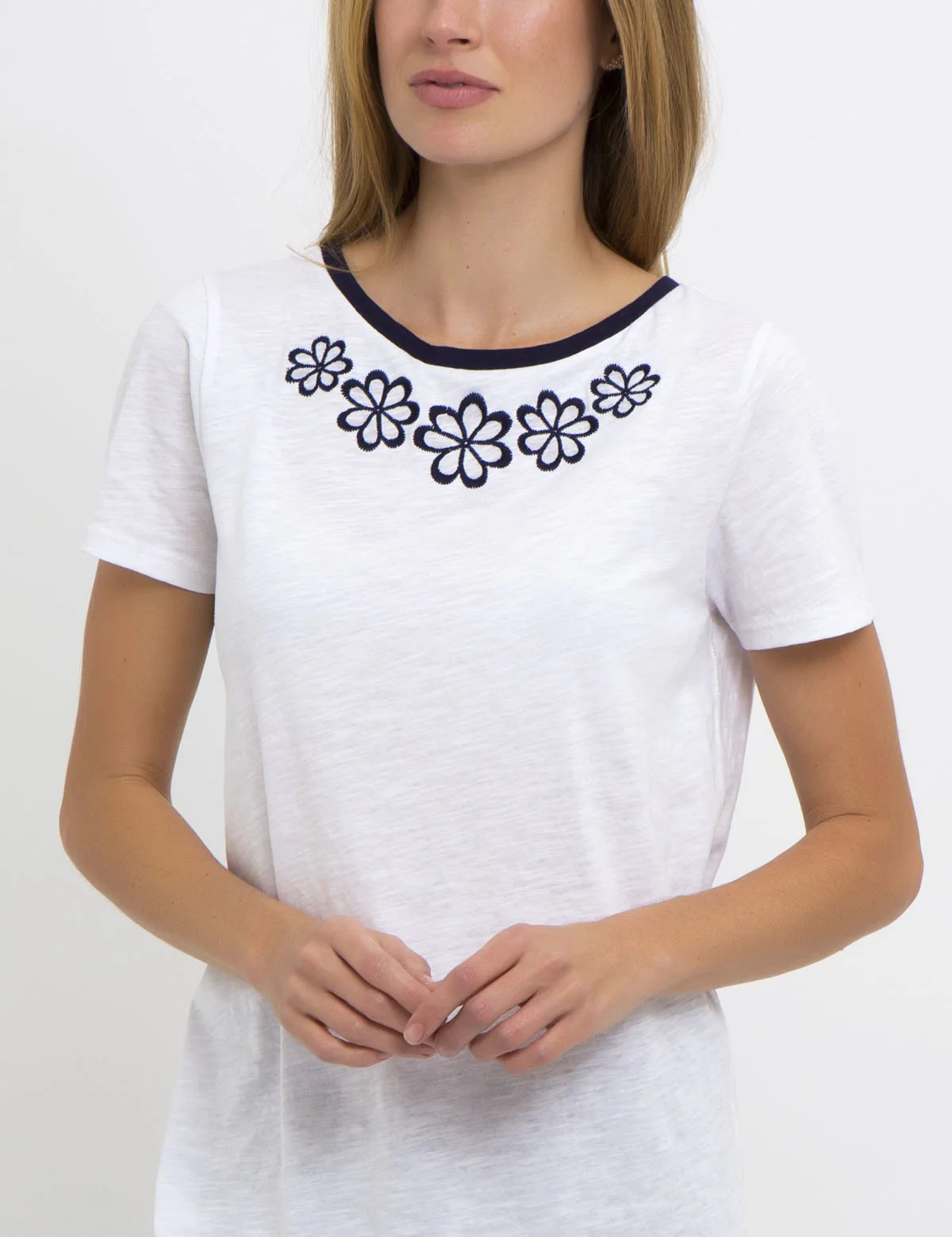 FLORAL DETAIL T-SHIRT - Image 18
