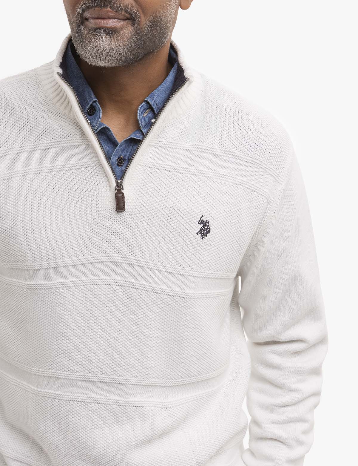 FRONT TEXTURED 1/4 ZIP SWEATER - Image 2