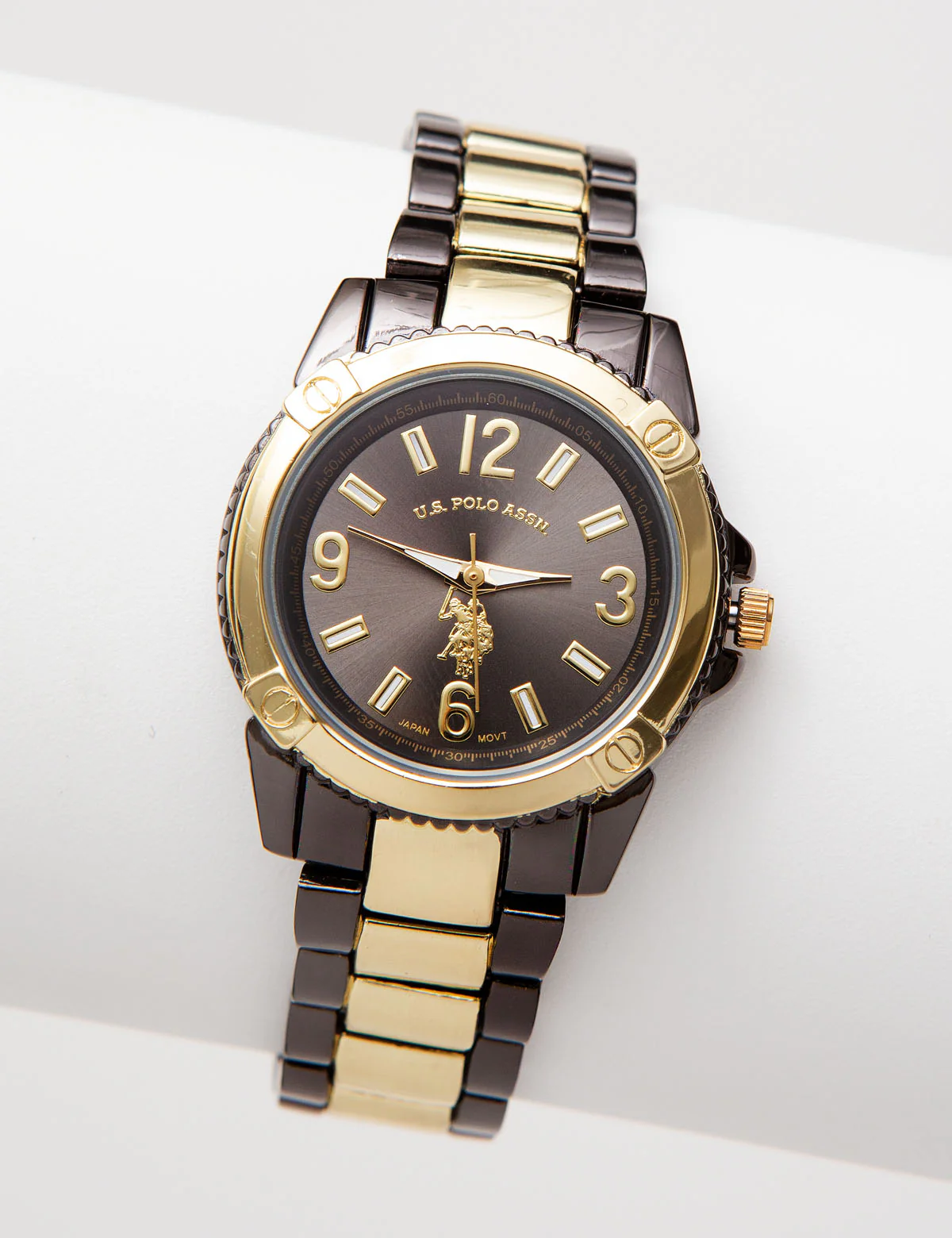 HIS AND HER'S BLACK AND GOLD BRACELET WATCH SET - Image 3