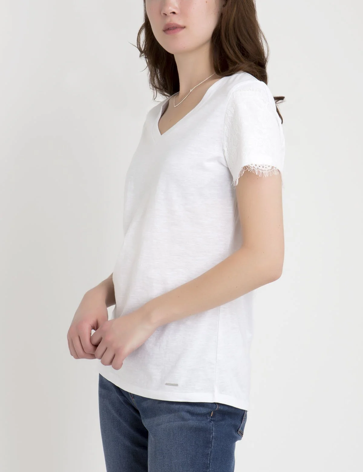 LACE SLEEVE V-NECK T-SHIRT - Image 3