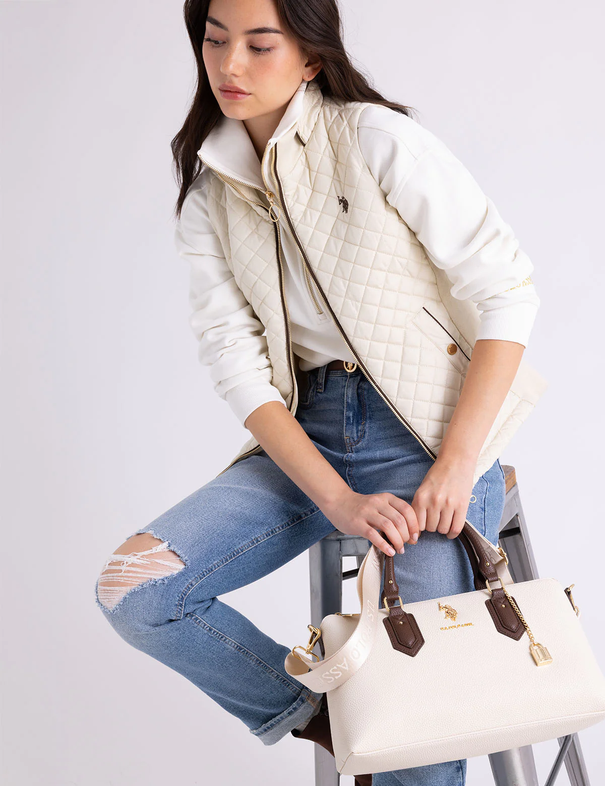 LOCK CHAIN SATCHEL BAG WITH CROSSBODY STRAP - Image 9