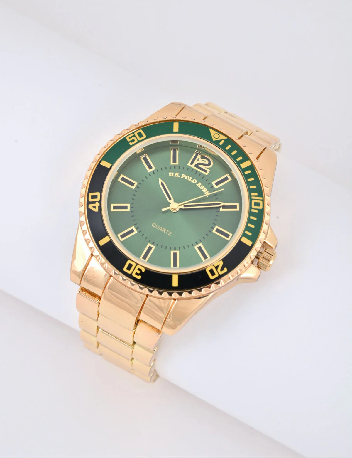 MEN'S GOLDTONE AND GREEN SPORT BEZEL ANALOG WATCH