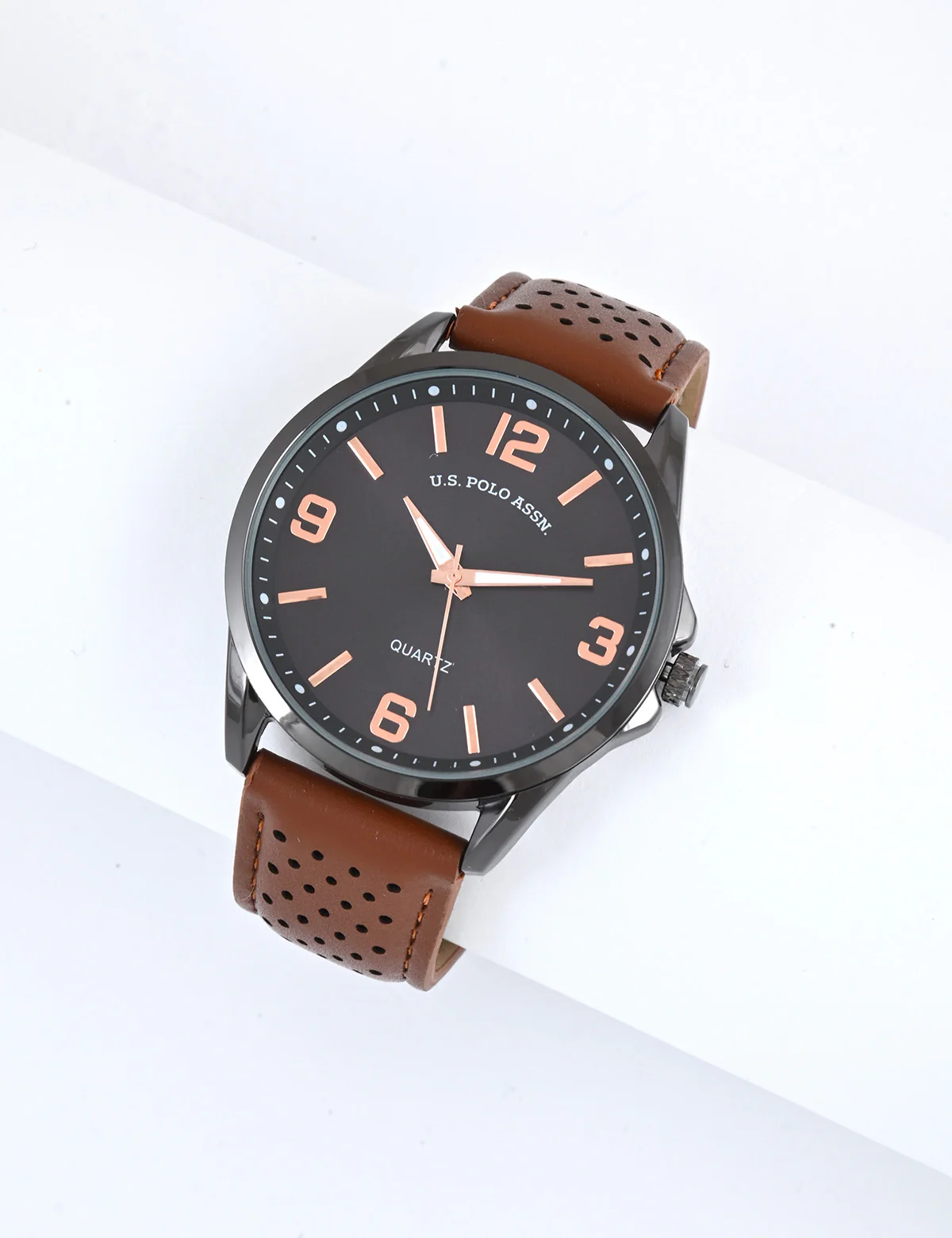 MENS PERFORATED BROWN STRAP ANALOG WATCH