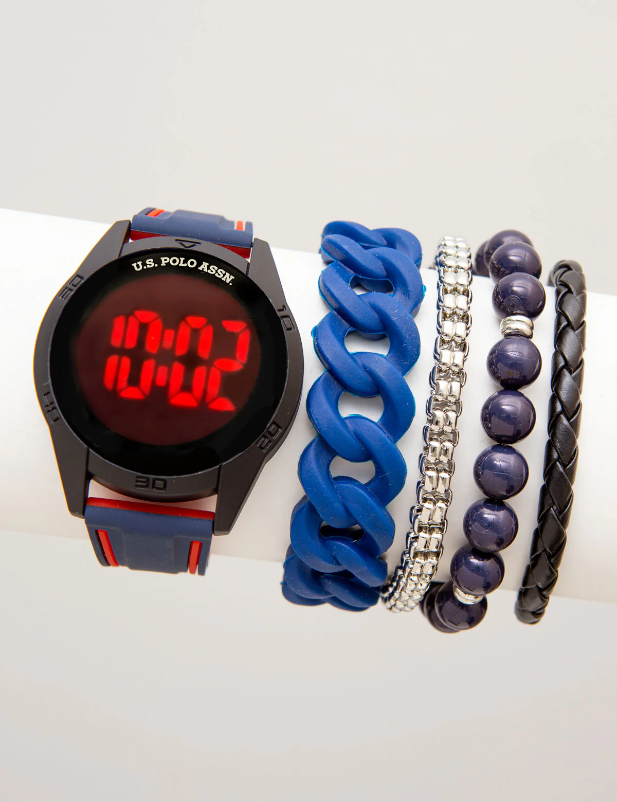 MEN'S SPORT LED WATCH AND BRACELET SET