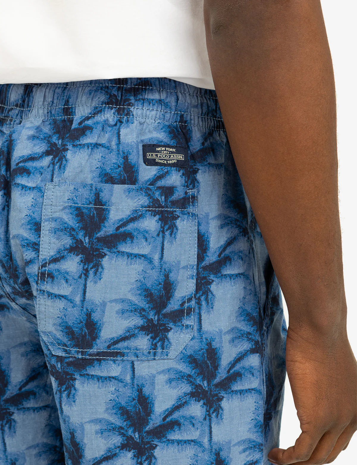 PALM PRINT CHAMBRAY JOGGER SHORT - Image 5
