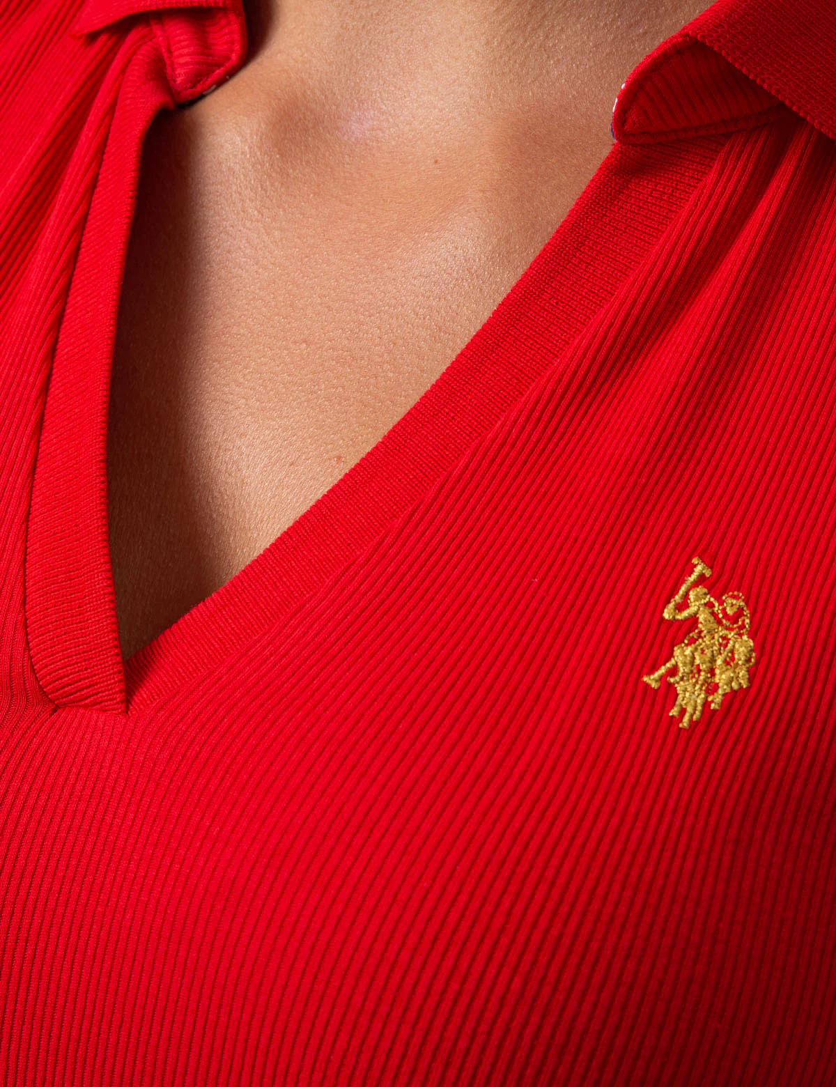 RIBBED V-NECK POLO SHIRT - Image 8