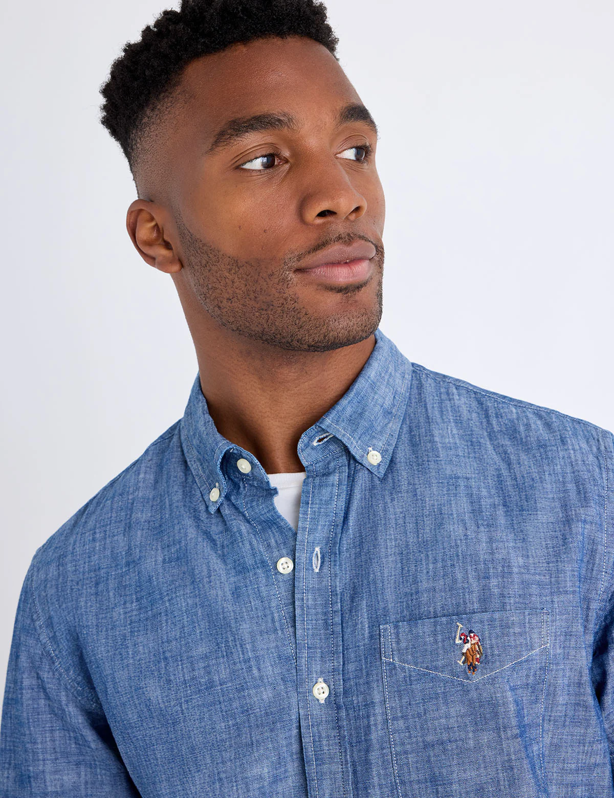 SHORT SLEEVE INDIGO CHAMBRAY SHIRT WITH POCKET - Image 2