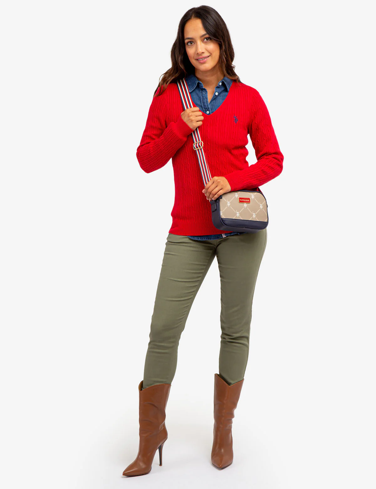 SOFT CABLE V-NECK SWEATER - Image 6