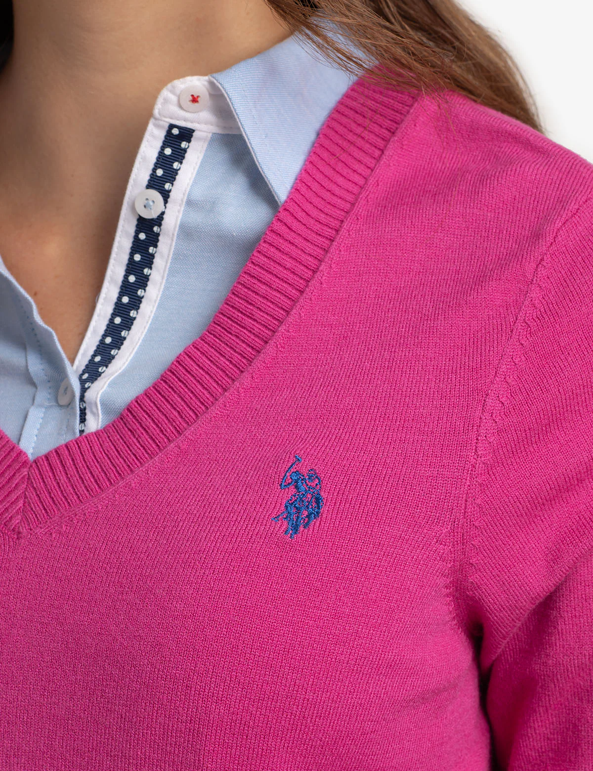 SOFT TOUCH V-NECK SWEATER - Image 6