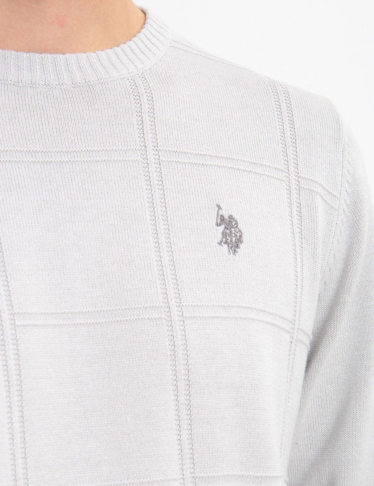 SOLID CREW NECK SWEATER - Image 4