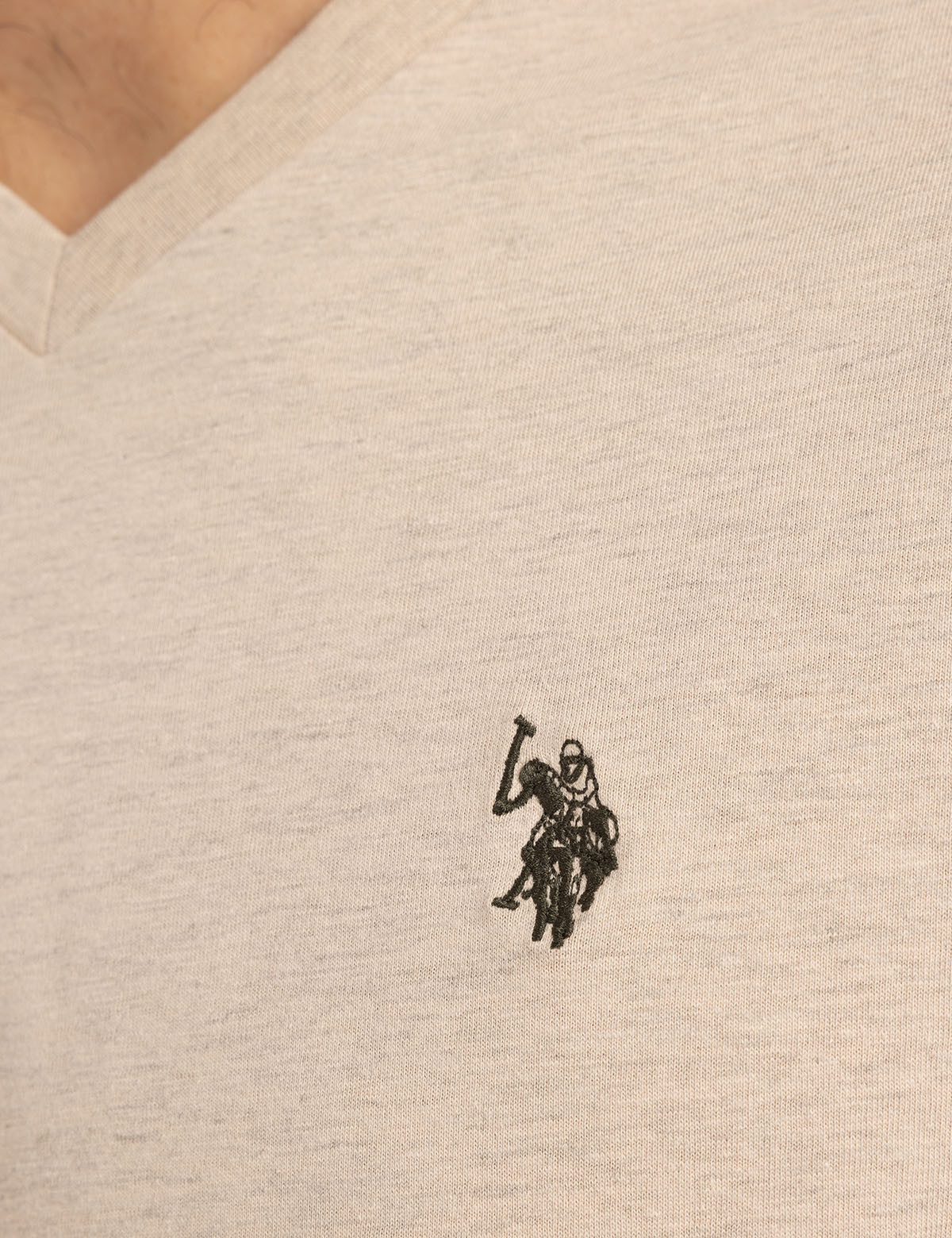 SOLID V-NECK T-SHIRT - Image 41
