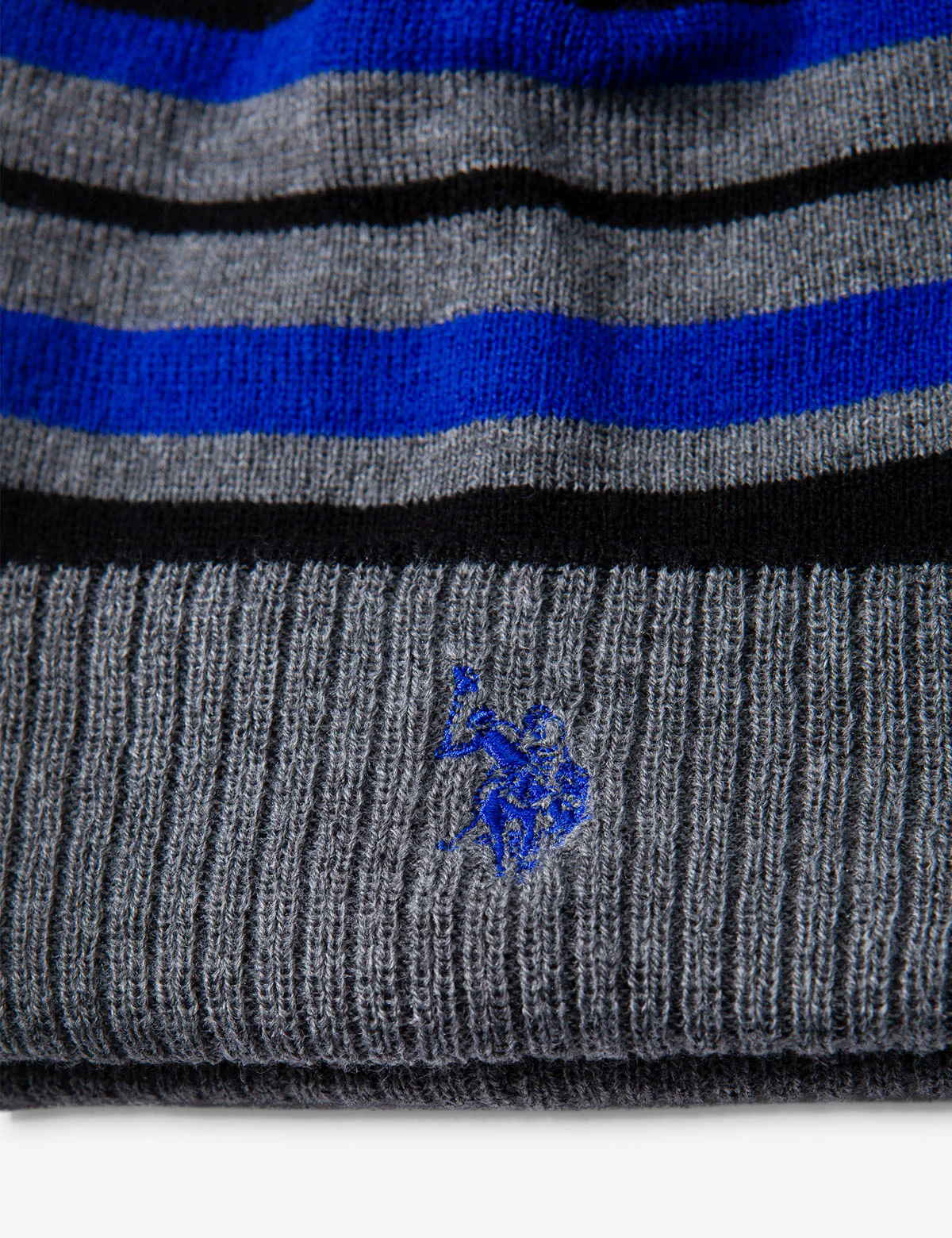 REVERSIBLE CUFFED BEANIE - Image 3