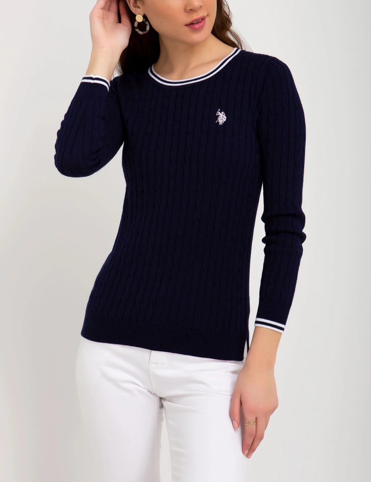TIPPED CABLE CREW NECK SWEATER
