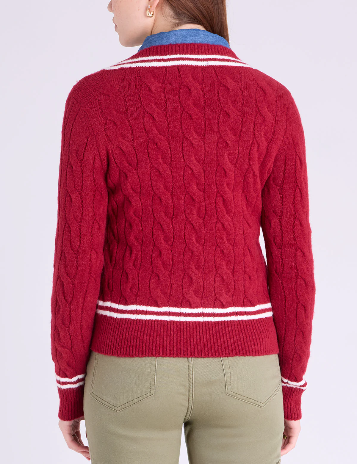 TIPPED CABLE V-NECK SWEATER - Image 4