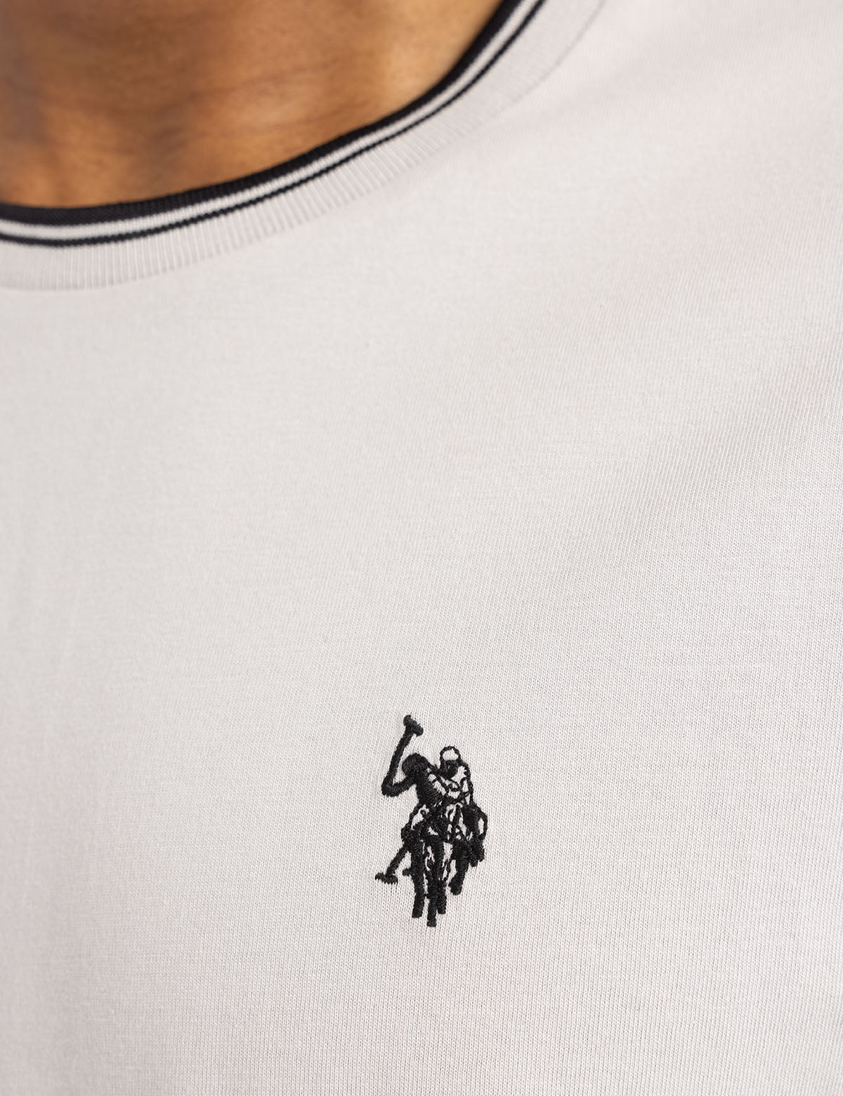TIPPED CREW NECK COLLAR T-SHIRT - Image 15