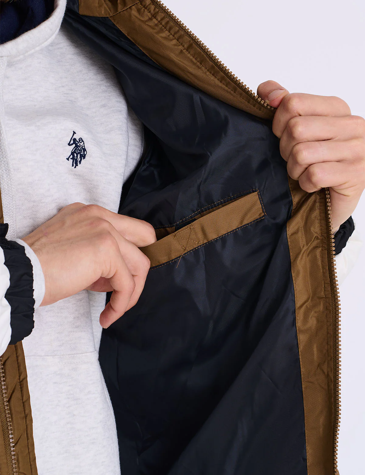 TRI COLOR BLOCK HOODED PUFFER JACKET - Image 12
