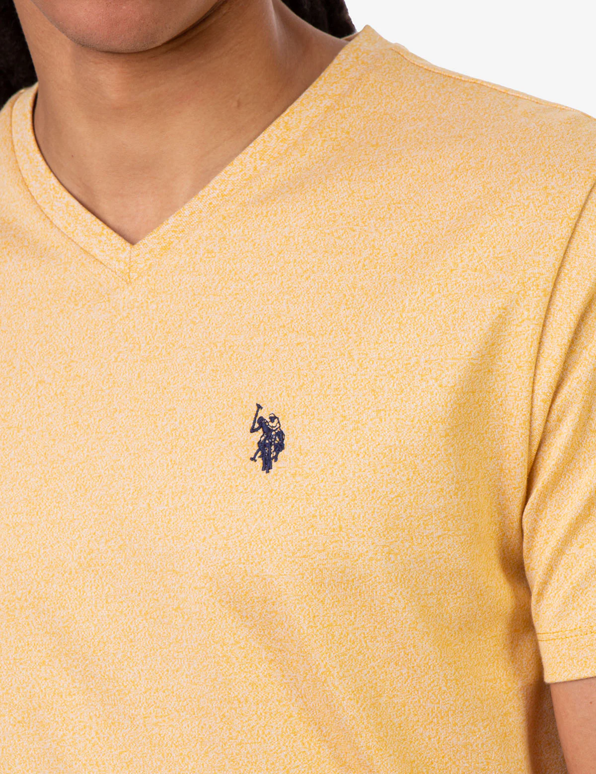 TWISTED YARN V-NECK T-SHIRT - Image 10