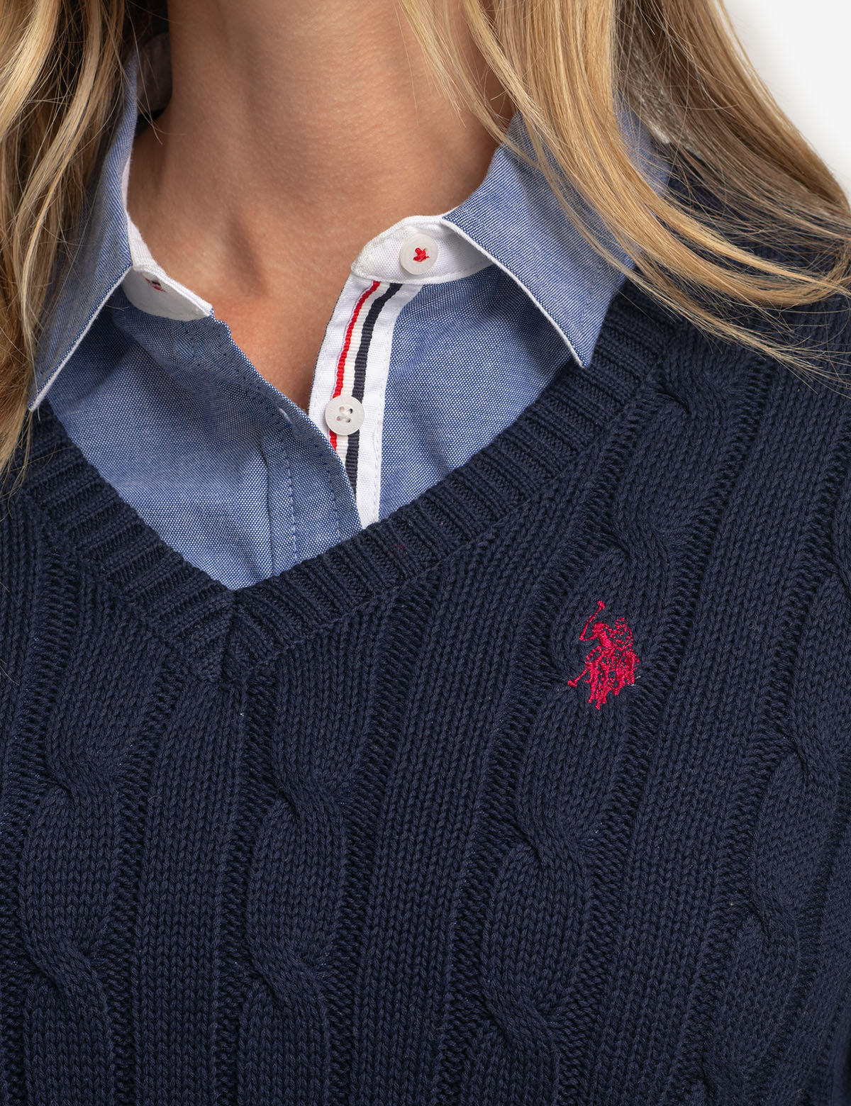 V-NECK CABLE PULLOVER SWEATER - Image 6