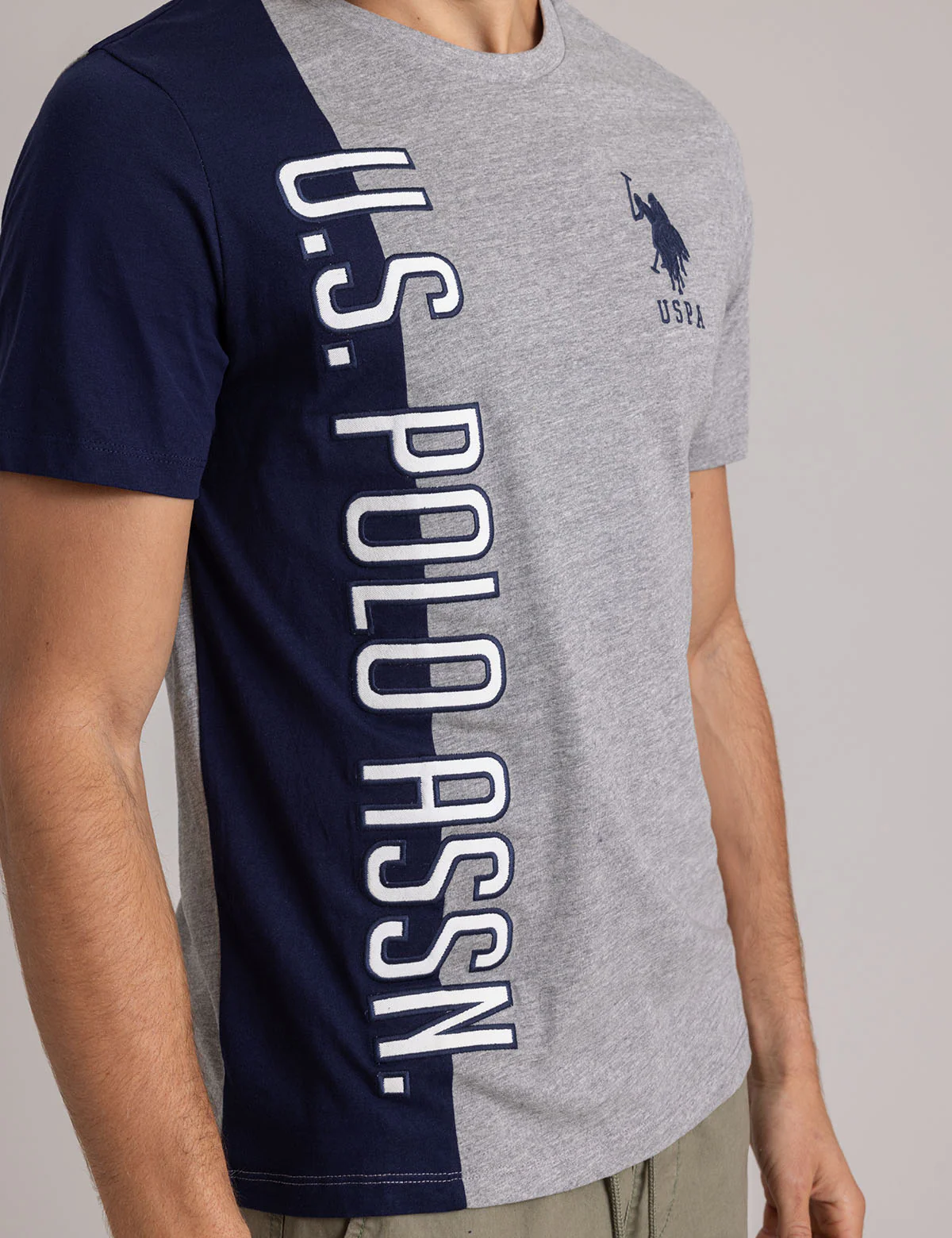 VERTICAL U.S. POLO ASSN. GRAPHIC COLORBLOCK T-SHIR - Image 7