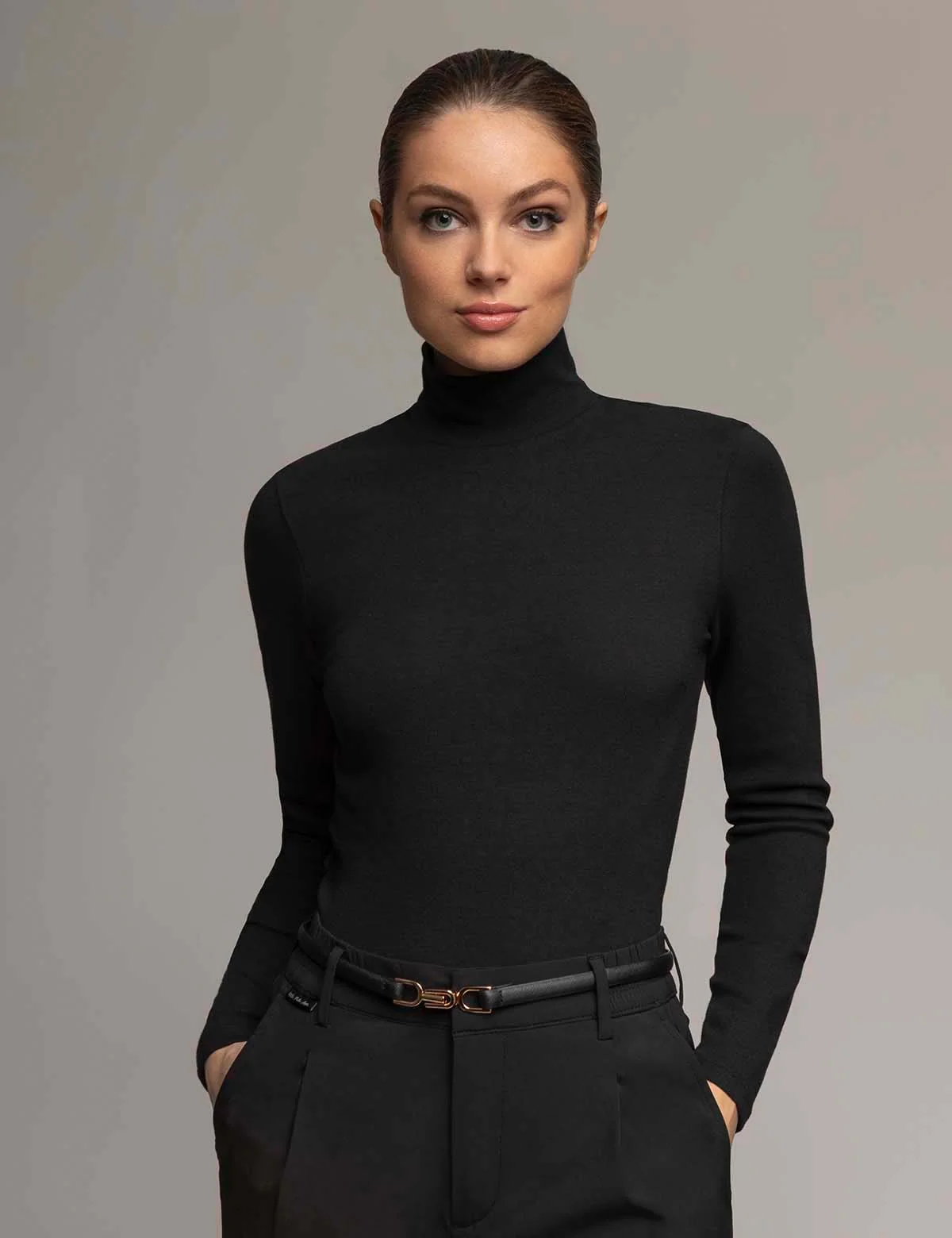 WHITE LABEL ESSENTIAL MOCK NECK RIB TOP - Image 6