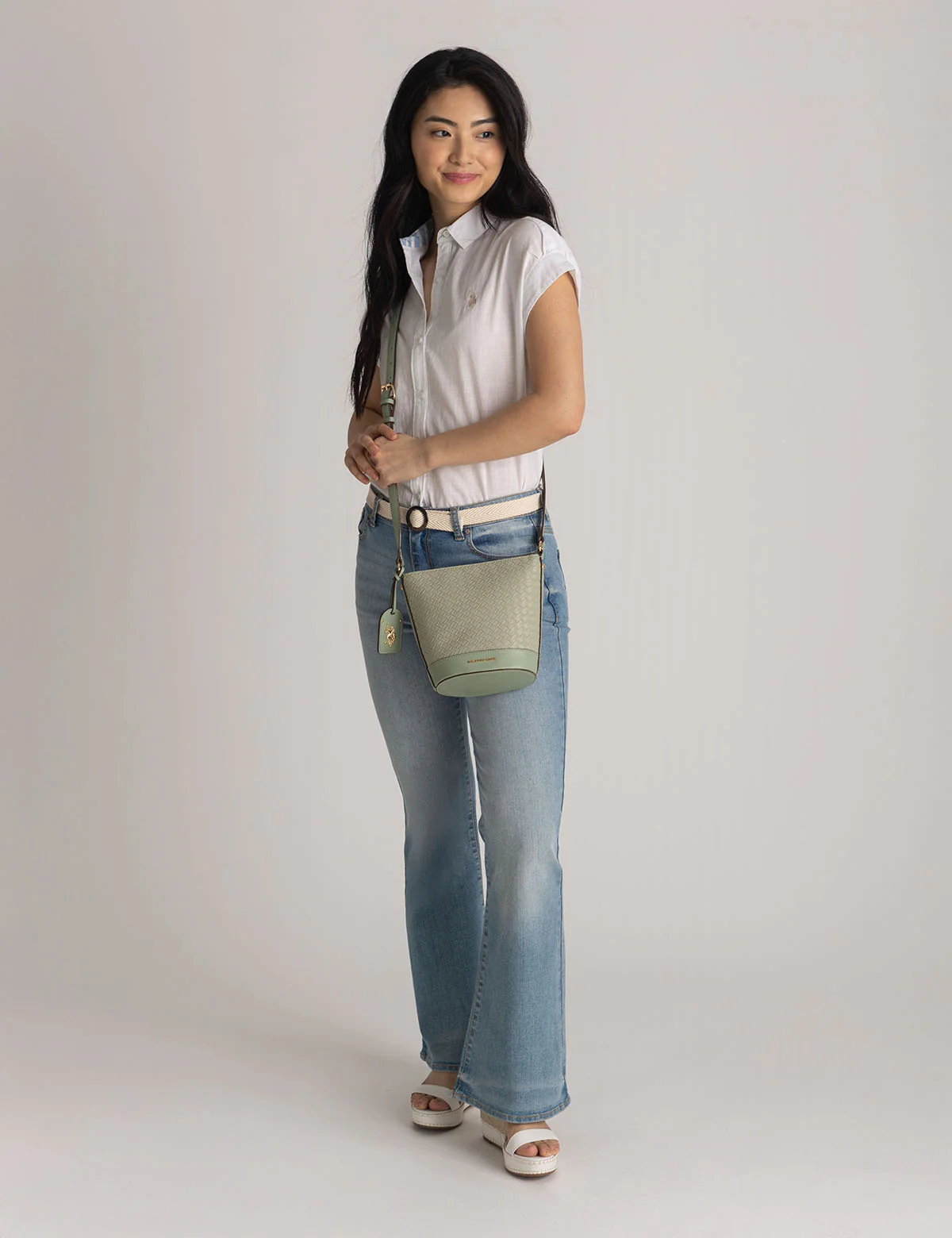 WOVEN CROSSBODY BUCKET BAG - Image 4